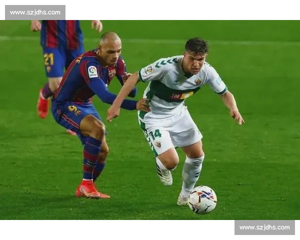 银星对决火花直播焦点战全程解析精彩看点赛场风云与球星表现深度解读